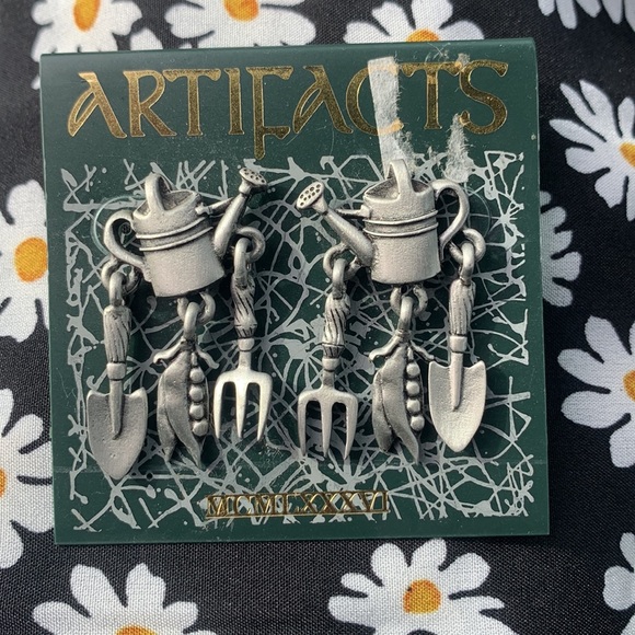 artifacts Jewelry - 🌻 5 for $15 Gardeners Earrings, silver tone, vintage, dangly, 1of a kind🌻